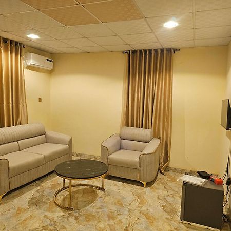 Bmh Hotel & Suites Ibadan Extérieur photo