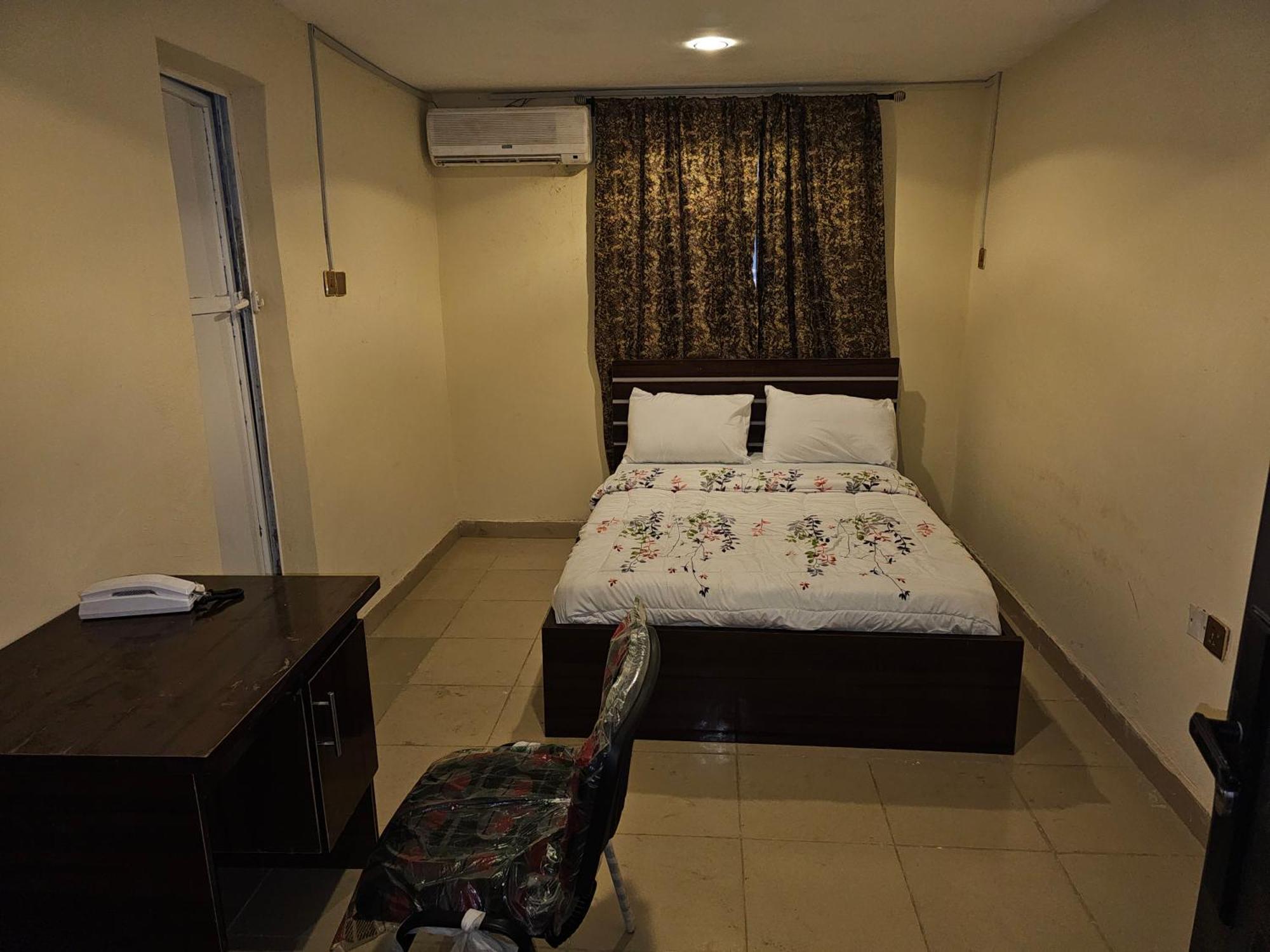 Bmh Hotel & Suites Ibadan Extérieur photo